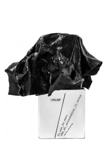 Imagen de Io Non Ho Mani Che Mi Accarezzino il Volto