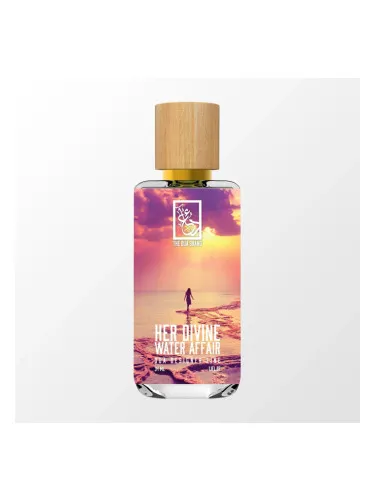 Imagen de Her Divine Water Affair